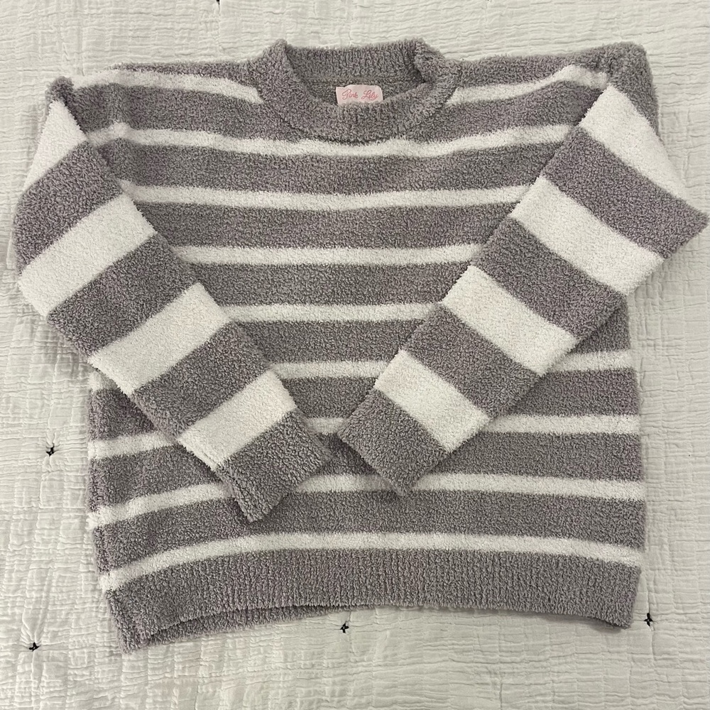 Pink Lily cozy knit sweater- gray and white- extra small